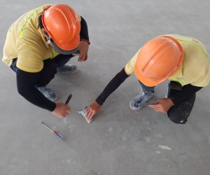 Project: Lixil Phase 2 - 50.000 m2: - Liquid Hardener + Epoxy Coating.