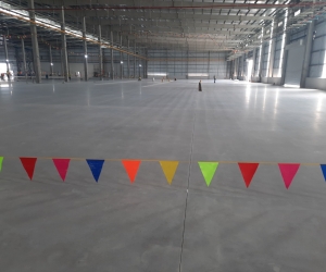 Project: Lixil Phase 2 - 50.000 m2: - Liquid Hardener + Epoxy Coating.